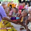 กิจกรรมรดน้ำขอพรผู้สูงอายุและทอดผ้าป่าสามัคคี